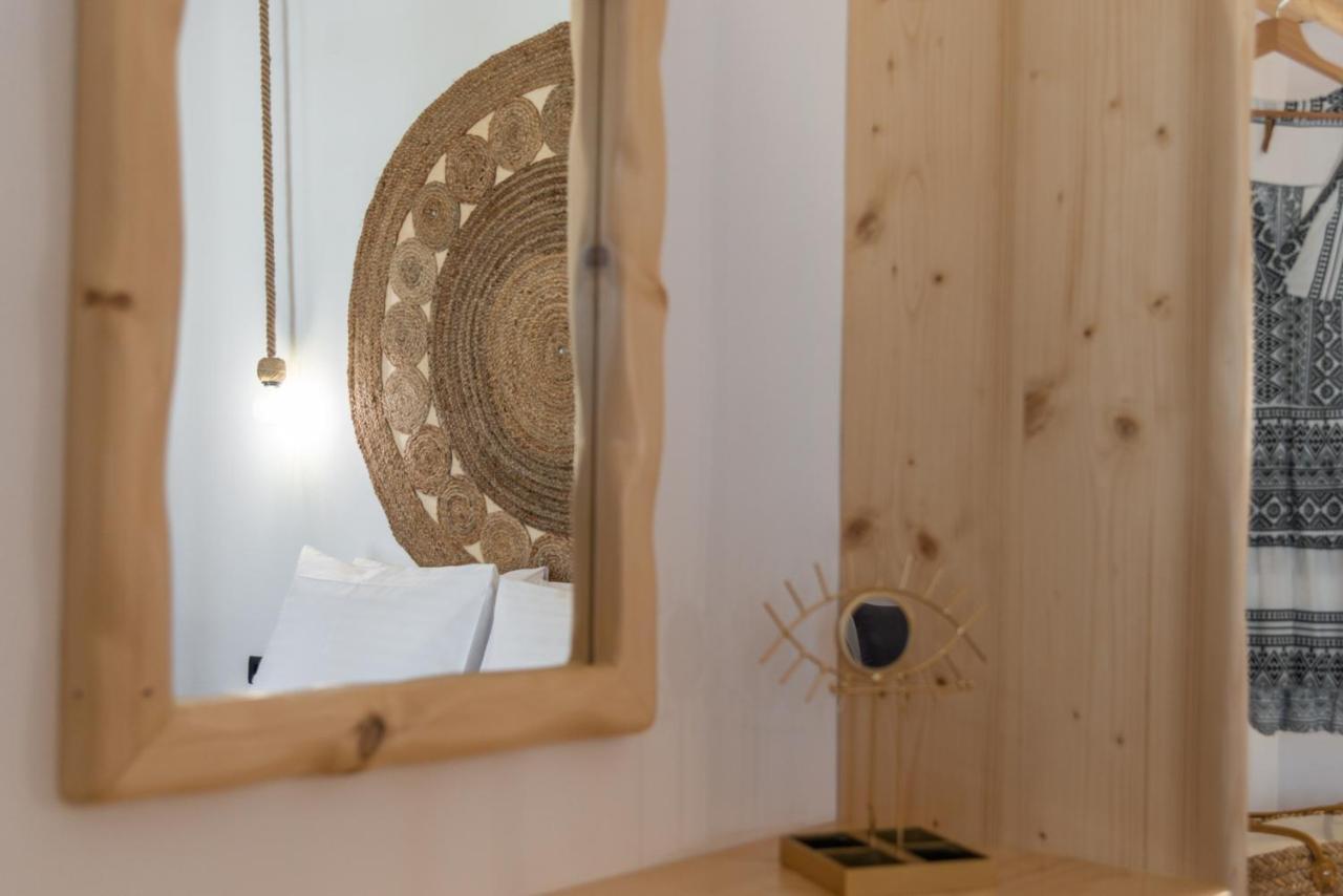 Melina'S Cozy Apartment Triovasálos エクステリア 写真